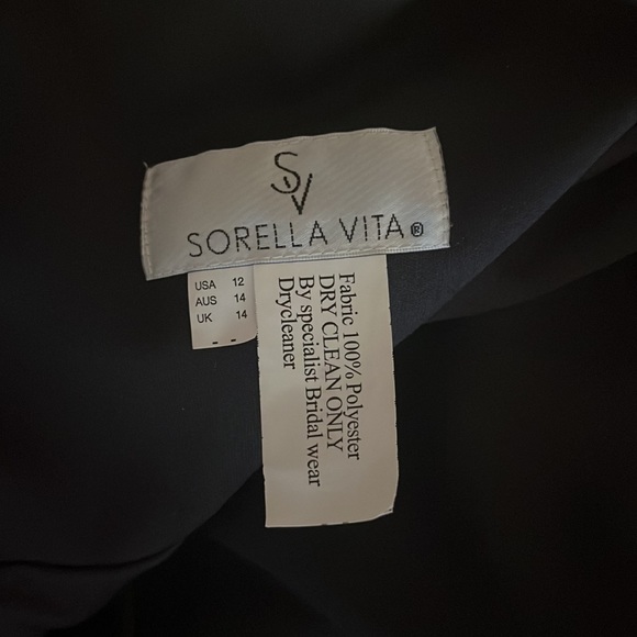 Sorella Vita 9530 - SEXY BRIDESMAID DRESS WITH SKIRT SLIT - in Raven - Picture 4 of 7